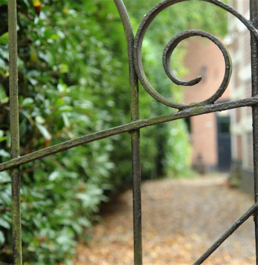 In Het Koetshuis Apeldoorn Bagian luar foto